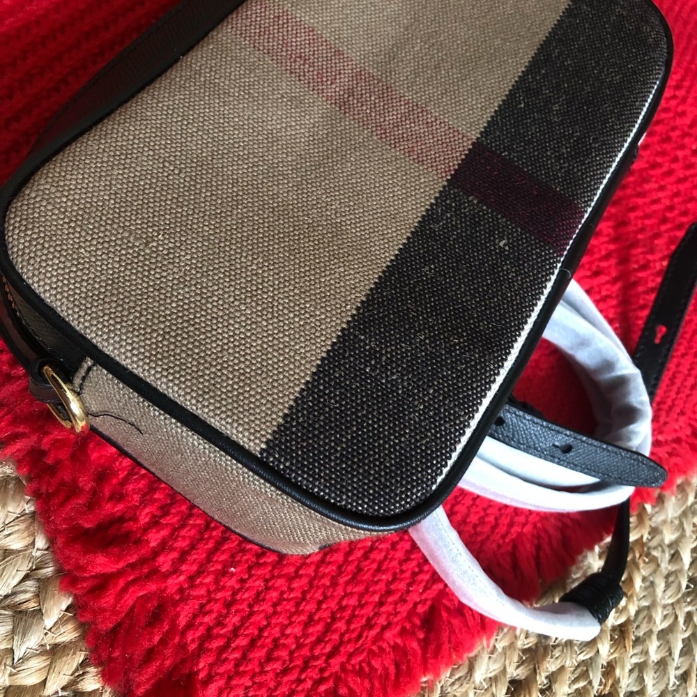Bags - Picture 5 of 7